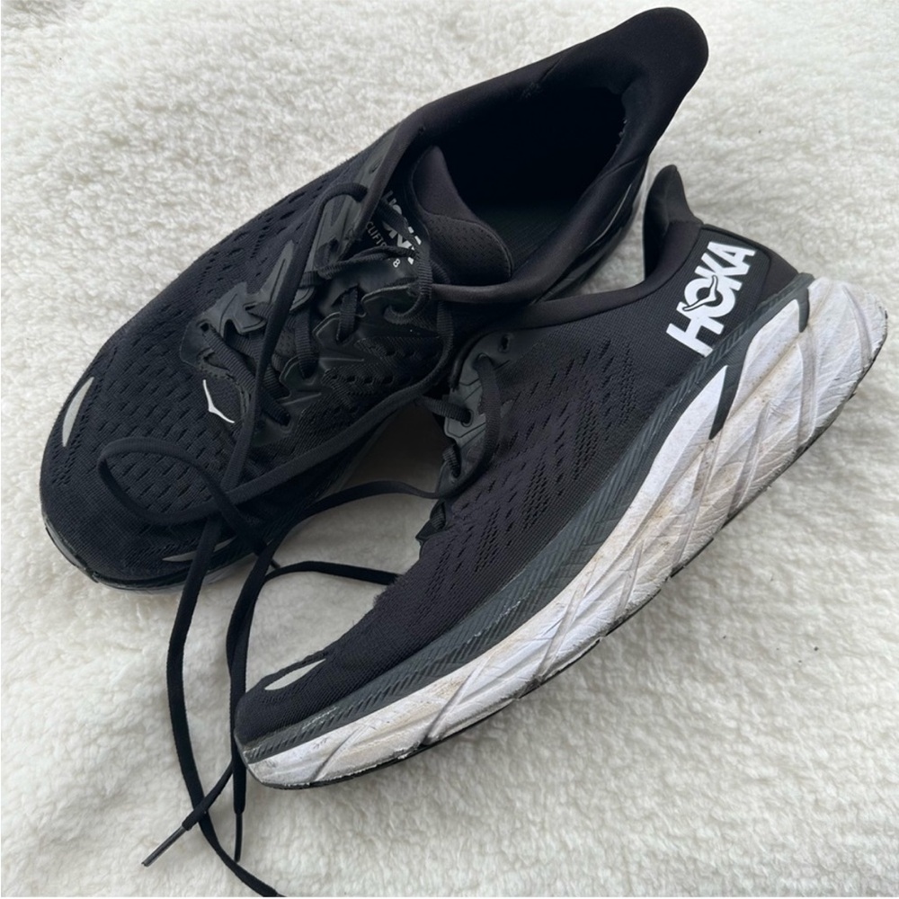 Hoka Clifton 8s Men's Black and White Athletic Shoes